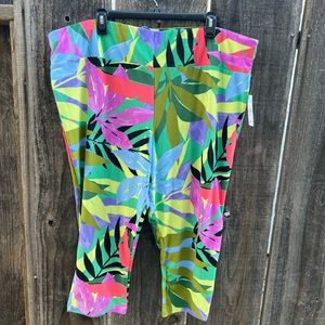 Terra & Sky NWT 4X crop leggings